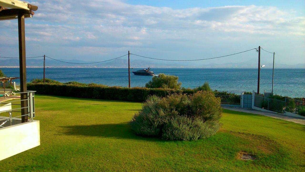 فيلا Beautiful House By The Sea,Loutraki Skaloma. المظهر الخارجي الصورة