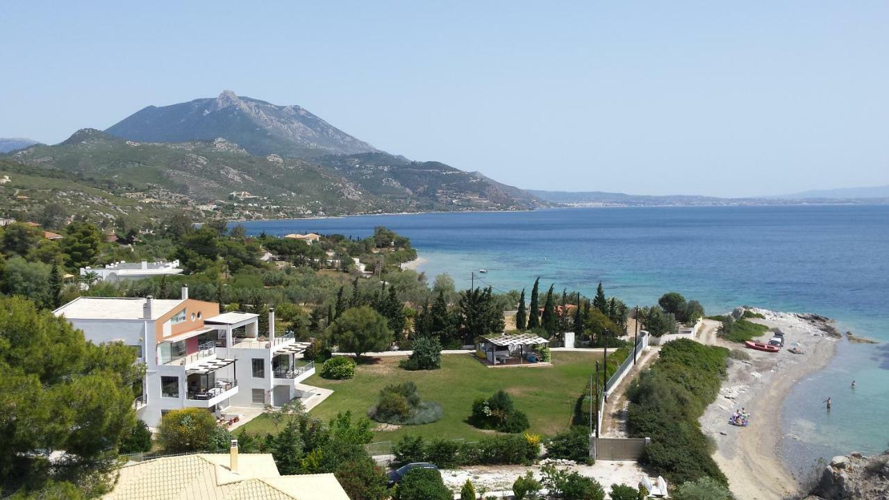 فيلا Beautiful House By The Sea,Loutraki Skaloma. المظهر الخارجي الصورة